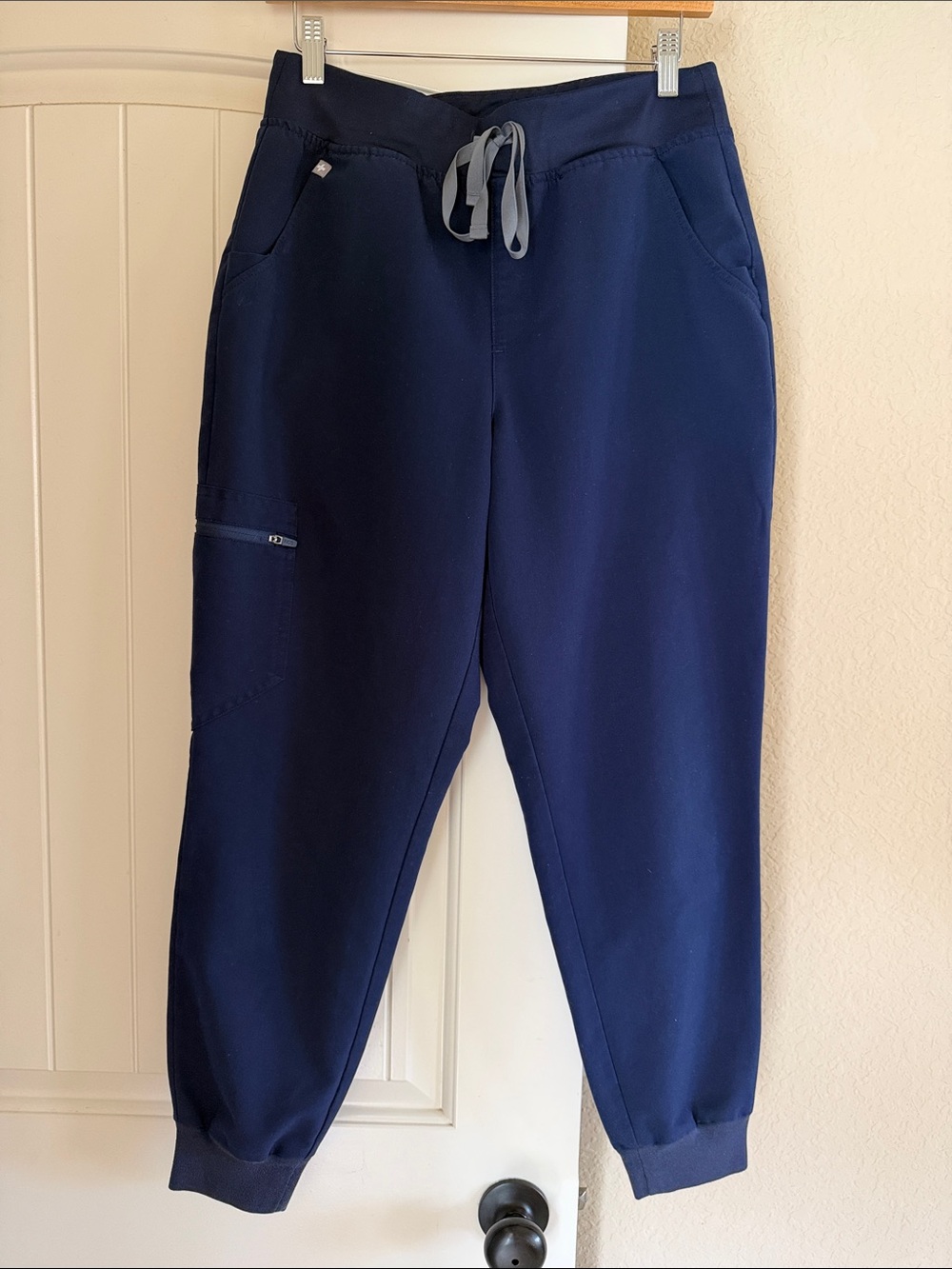 Figs Navy Drawstring Women’s Jogger Pants